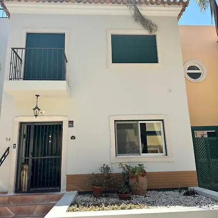 Garvey Algarve - Luxurious Town House With Pool Hébergement de vacances